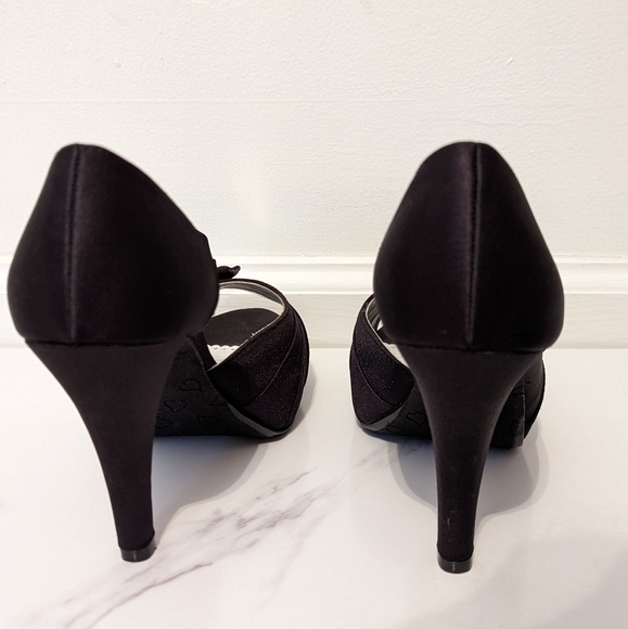 Elegant Black Bow Peep Toe Heels - Picture 4 of 7